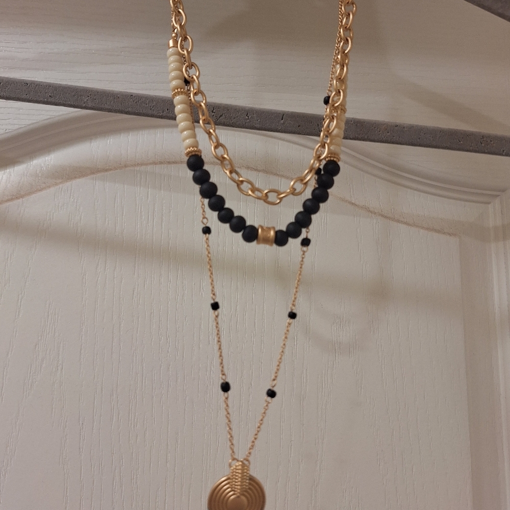 Gold and Black‎ Layered Necklace NWT Ophelia Rose - Picture 3 of 5